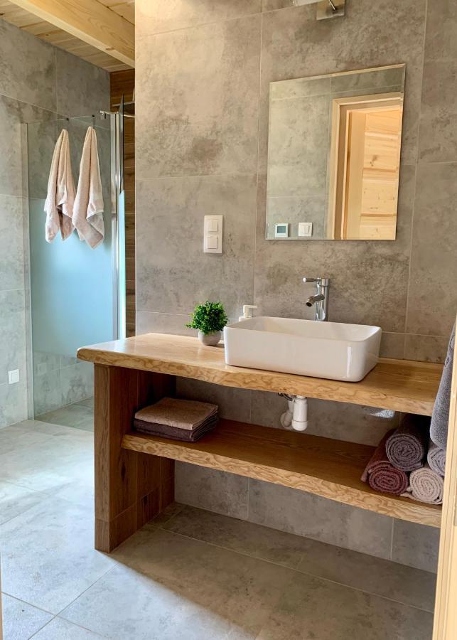 Domki Z Prywatna Sauna- Na Szlaku Milowka Luaran gambar